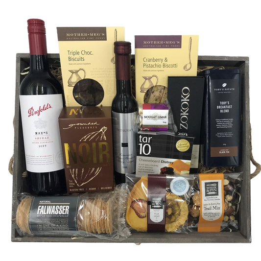 Deluxe Hamper - Hampers  Plus