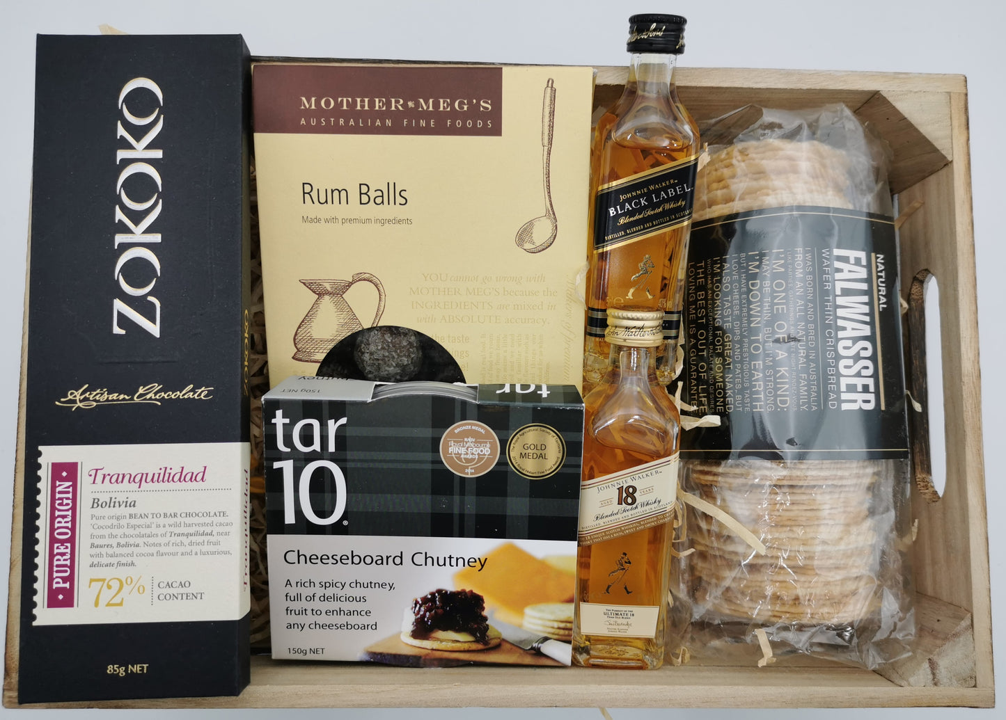 Deluxe Johnnie Walker Hamper - Hampers Plus