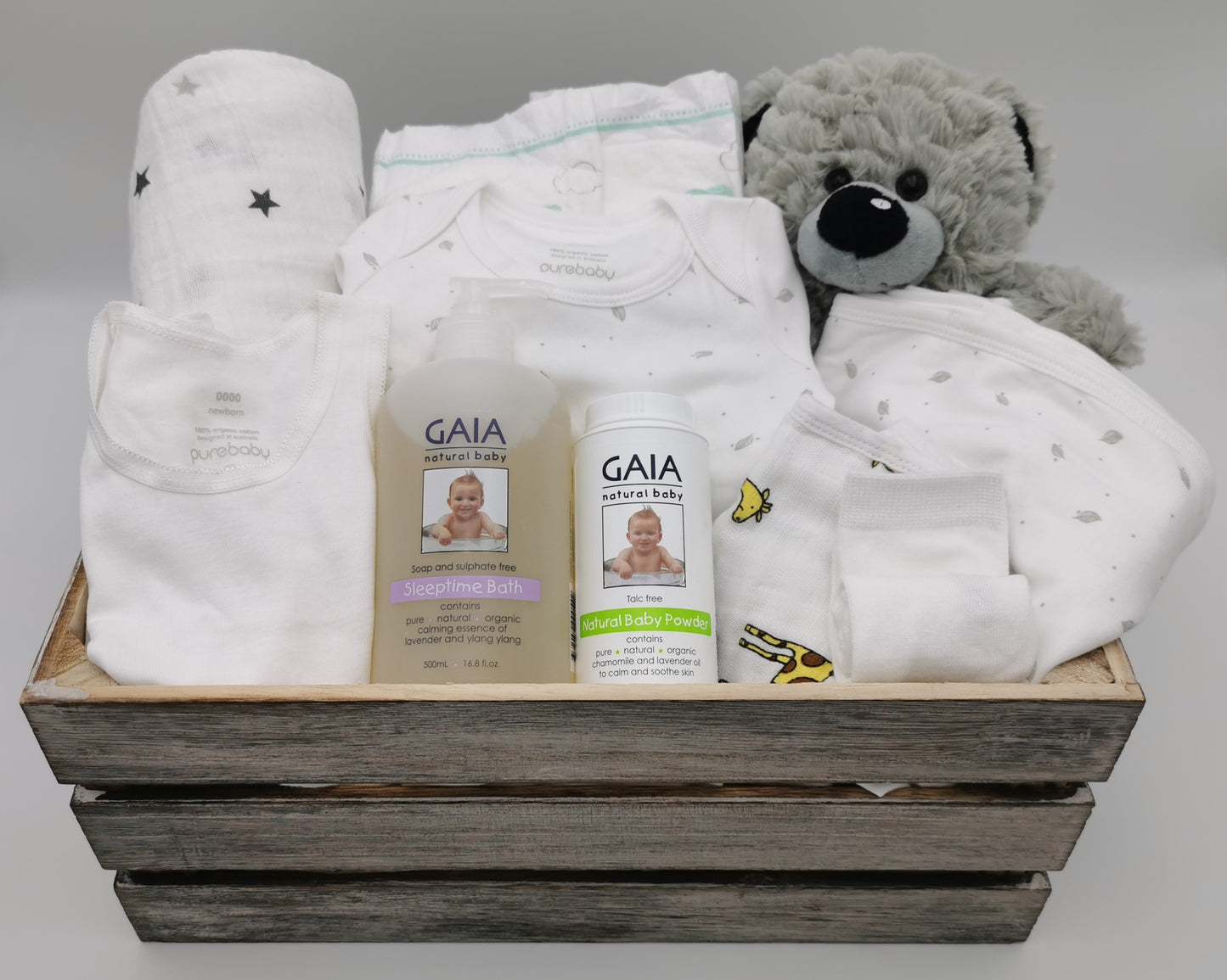 Neutral Premium Baby Hamper: Chic Gifts for New Arrivals